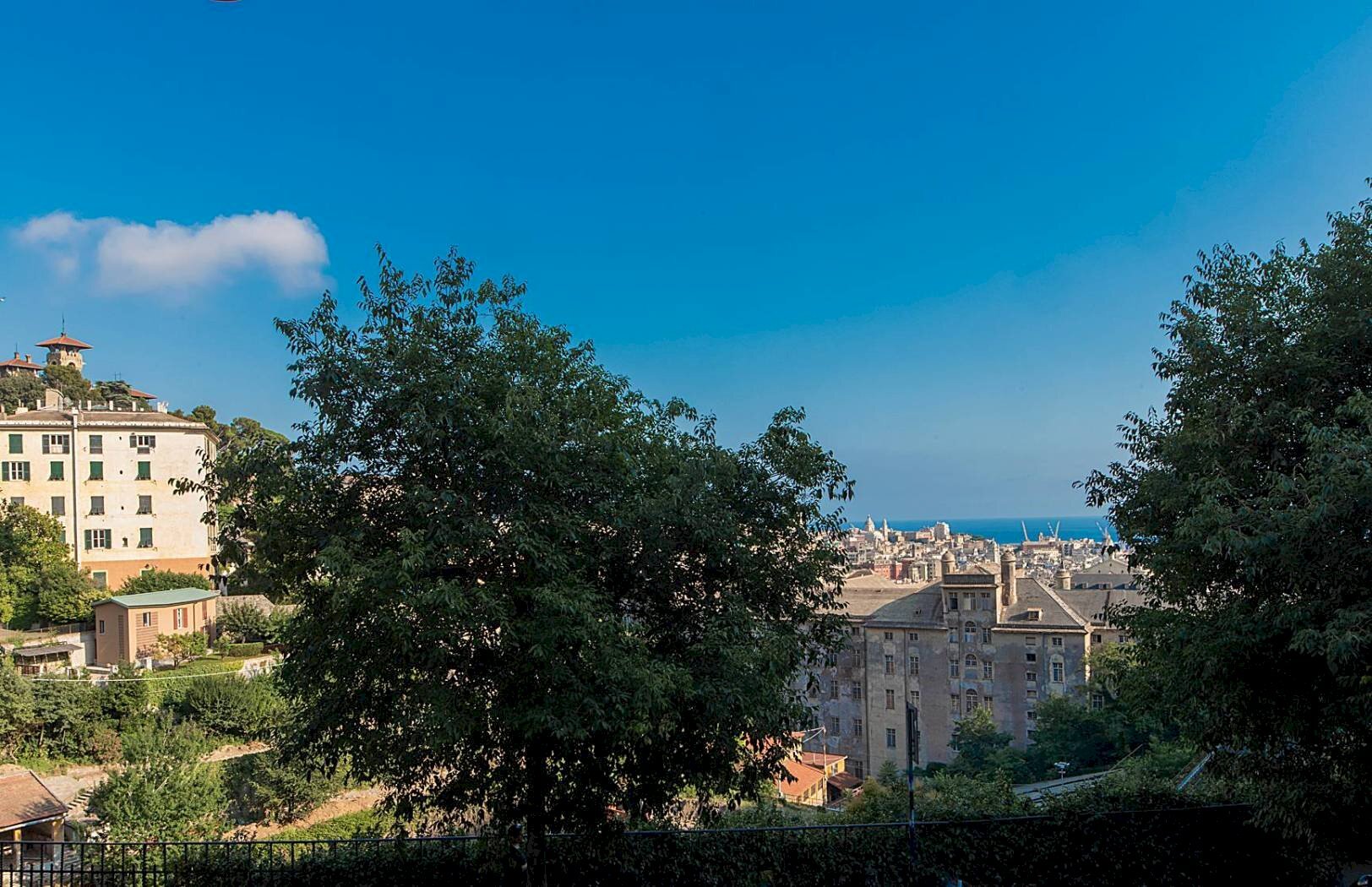 Appartamento Corso Firenze, 40, Genova (zona Castelletto) - foto 1