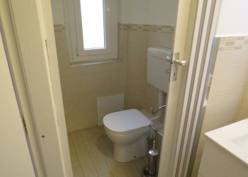 Negozio Via Antonio Cecchi, 42, Genova - foto 19