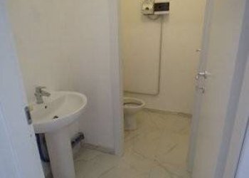 Negozio Corso Carbonara, Genova - foto 9