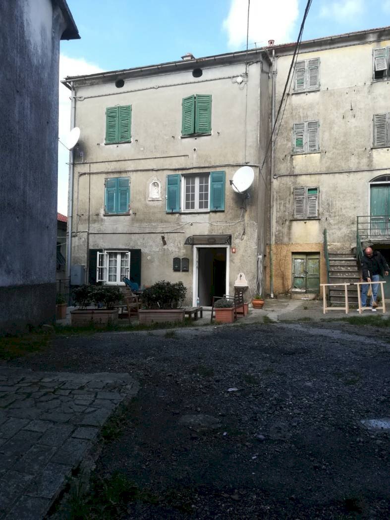 Two-room apartment Via Fallarosa, 2, Torriglia - photo 1