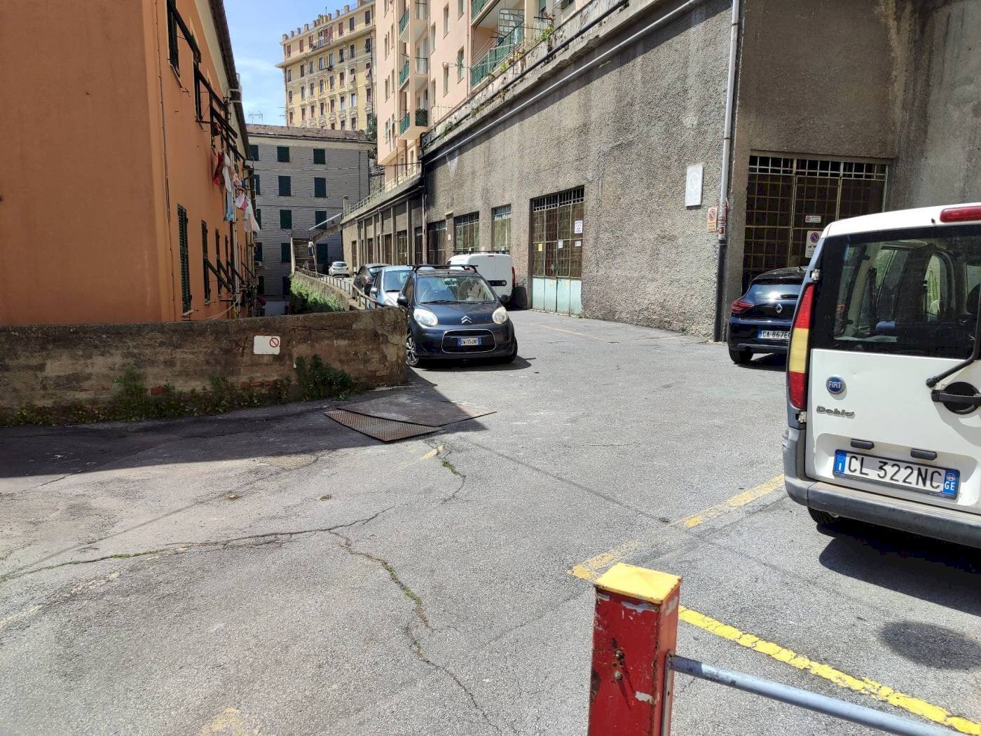 Posto Auto Via Adamo Centurione, 59, Genova - foto 1