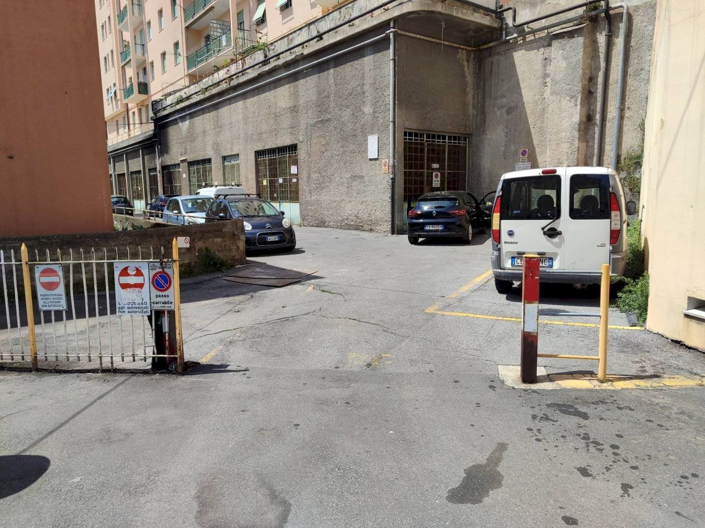 Posto Auto Via Adamo Centurione, 59, Genova - foto 2