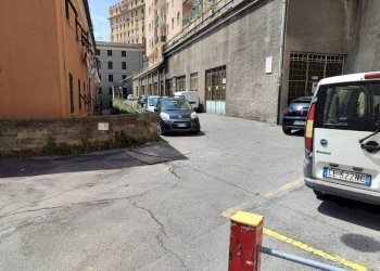 Posto Auto Via Adamo Centurione, 59, Genova - foto 1