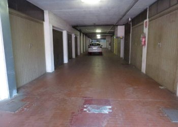 Box Via di Pino, 32r, Genova (zona Molassana) - foto 3