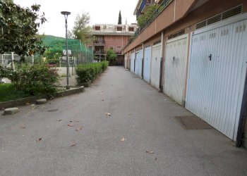 Box Via di Pino, 32r, Genova (zona Molassana) - foto 4