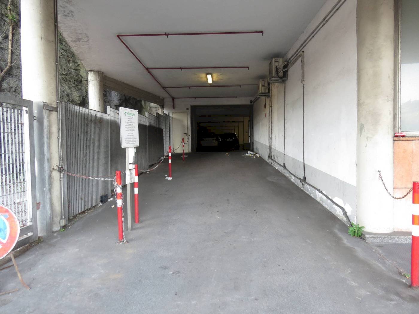 Parking space Via Antonio Cantore, 3R, Genova (neighborhood Dinegro) - photo 1