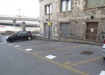Parking space Via Milano, Genova (neighborhood Dinegro) - photo 2
