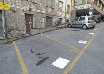 Parking space Via Milano, Genova (neighborhood Dinegro) - photo 6