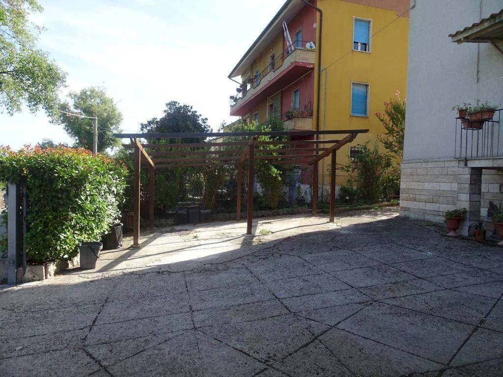 Trilocale Terni - foto 2