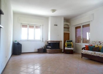 Three-room apartment Terni - photo 7