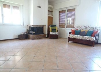 Three-room apartment Terni - photo 10