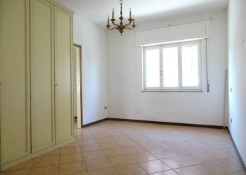 Three-room apartment Terni - photo 12