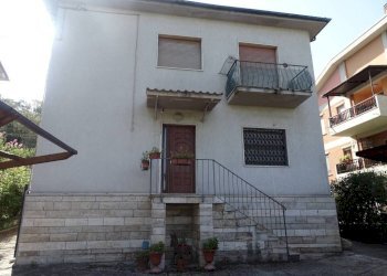 Three-room apartment Terni - photo 21
