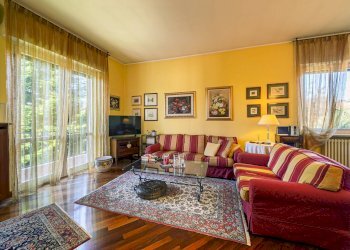 Foto 2 - Villa Via IV Novembre
 
1, Bernareggio - photo 2