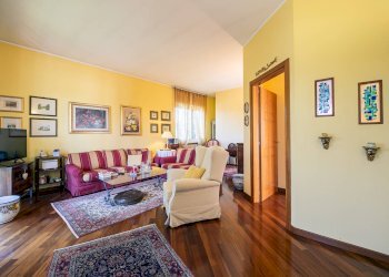 Foto 3 - Villa Via IV Novembre
 
1, Bernareggio - photo 3