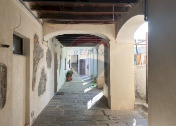 Hall / corridoio - Quadrilocale Via Pianazzo
 
19, Luino - foto 2