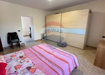 Camera / camera da letto - Quadrilocale Via Pianazzo
 
19, Luino - foto 14