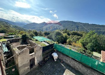 Vista delle montagne - Quadrilocale Via Pianazzo
 
19, Luino - foto 24