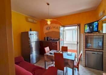 Sala da pranzo - Appartamento Via Salvo D'acquisto
 
33, Aci Catena - foto 9