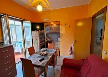 Sala da pranzo - Appartamento Via Salvo D'acquisto
 
33, Aci Catena - foto 11