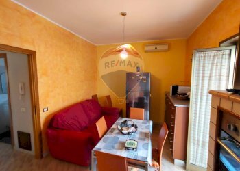 Sala da pranzo - Appartamento Via Salvo D'acquisto
 
33, Aci Catena - foto 12