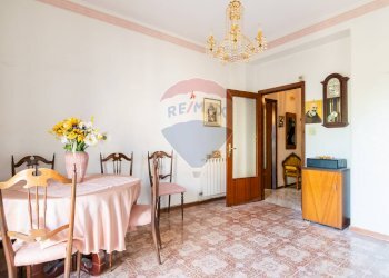 Sala da pranzo - Quadrilocale Corso Indipendenza
 
230, Catania - foto 10