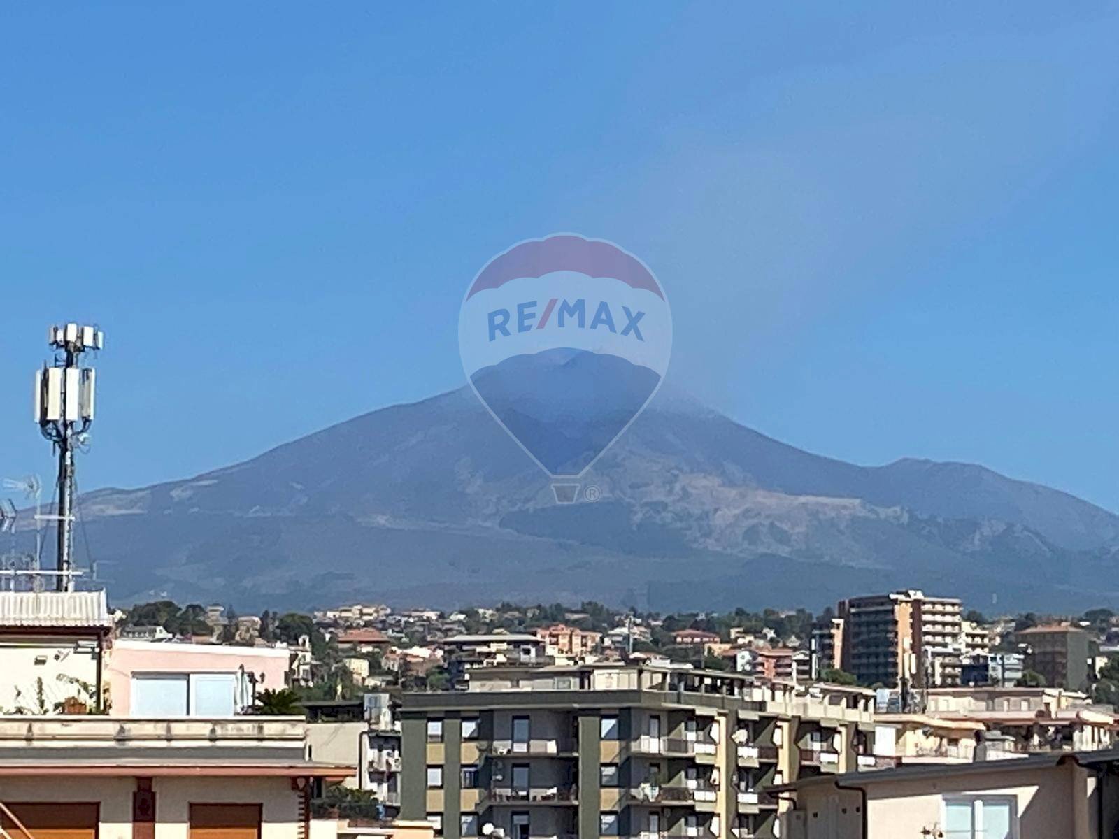 Vista delle montagne - Monolocale Via Enna
 
3/C, Catania - foto 2