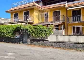 Casa all\'aperto - Quadrilocale via del mare
 
14, Acireale - foto 2