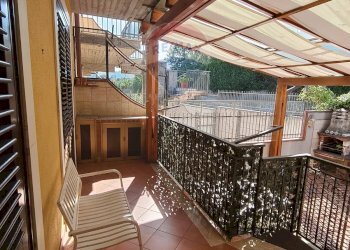 Balcone - Quadrilocale via del mare
 
14, Acireale - foto 6