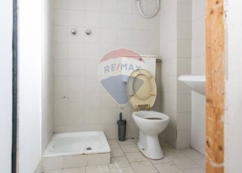 Bagno - Box VIA SAN GIACOMO
 
14, Catania - foto 15