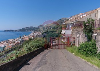 Vista dell\'acqua - Bilocale Contrada Andreana
 
snc, Letojanni - foto 27