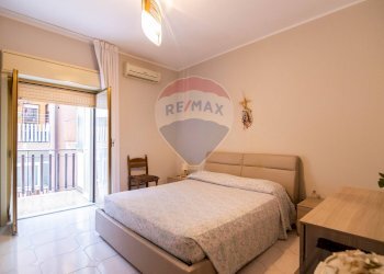 Camera / camera da letto - Quadrilocale Via Virgilio
 
3, Aci Catena - foto 8