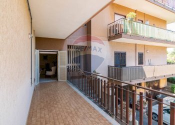 Balcone - Quadrilocale Via Virgilio
 
3, Aci Catena - foto 13