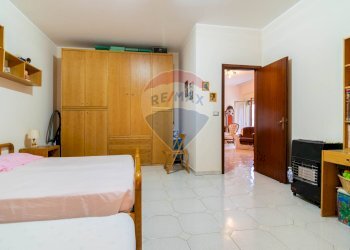 Camera / camera da letto - Quadrilocale Via Virgilio
 
3, Aci Catena - foto 29