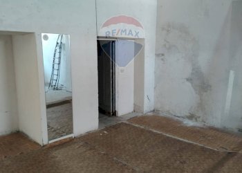 Stanza vuota - Locale Commerciale Via Generale Cascino
 
144/146, Gela - foto 3