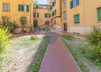 Edificio all\'aperto - Bilocale Largo Pannonia
 
23, Roma - foto 22