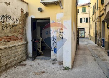 Edificio all\'aperto - Locale Commerciale piazzetta madonna della quiete
 
1, Empoli - foto 14