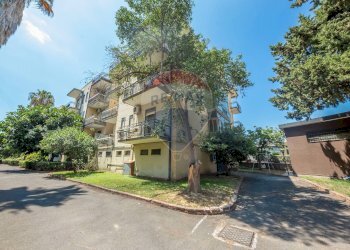 Casa all\'aperto - Appartamento VIA LUIGI EINAUDI
 
11, Sant'Agata Li Battiati - foto 2