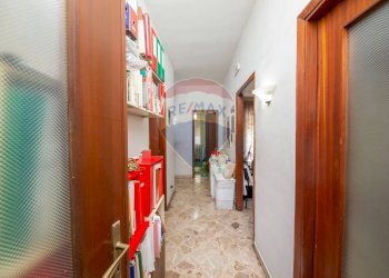 Hall / corridoio - Appartamento VIA LUIGI EINAUDI
 
11, Sant'Agata Li Battiati - foto 19