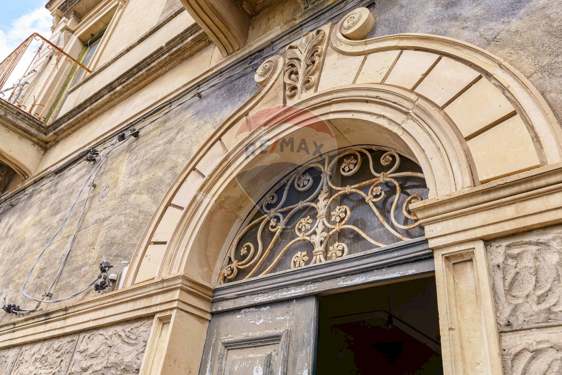 Edificio all\'aperto - Independent house Piazza Carmine 1, Nicolosi - photo 1