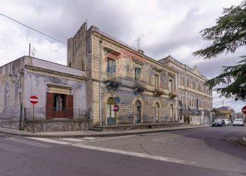 Edificio all\'aperto - Casa indipendente Piazza Carmine 1, Nicolosi - foto 11
