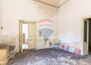 Stanza vuota - Casa indipendente Piazza Carmine 1, Nicolosi - foto 17