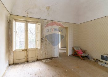 Stanza vuota - Casa indipendente Piazza Carmine 1, Nicolosi - foto 47