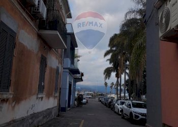 Edificio all\'aperto - Independent house Via San Sebastiano
 
2, Riposto - photo 4