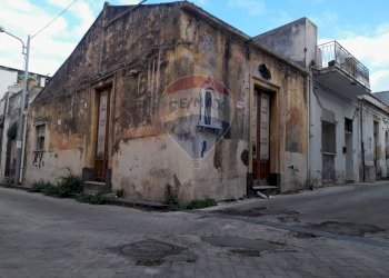 Edificio all\'aperto - Independent house Via San Sebastiano
 
2, Riposto - photo 1