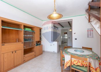 Sala da pranzo - Casa indipendente via Sebastiano Catania
 
28, Catania - foto 8