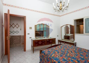 Camera / camera da letto - Casa indipendente via Sebastiano Catania
 
28, Catania - foto 74