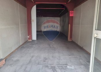 Parcheggio - Shop Via Vincenzo Casagrandi
 
36, Catania - photo 1