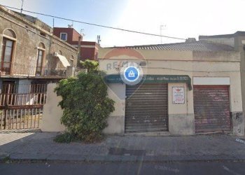 Edificio all\'aperto - Shop Via Vincenzo Casagrandi
38, Catania - photo 3