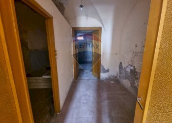 Hall / corridoio - Trilocale Via Vincenzo Casagrandi
 
40, Catania - foto 2